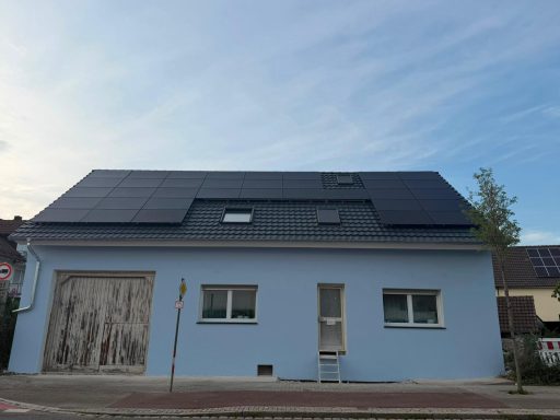 Photovoltaikanlage auf Einfamilienhaus am Bodensee – EWerk Solarsysteme